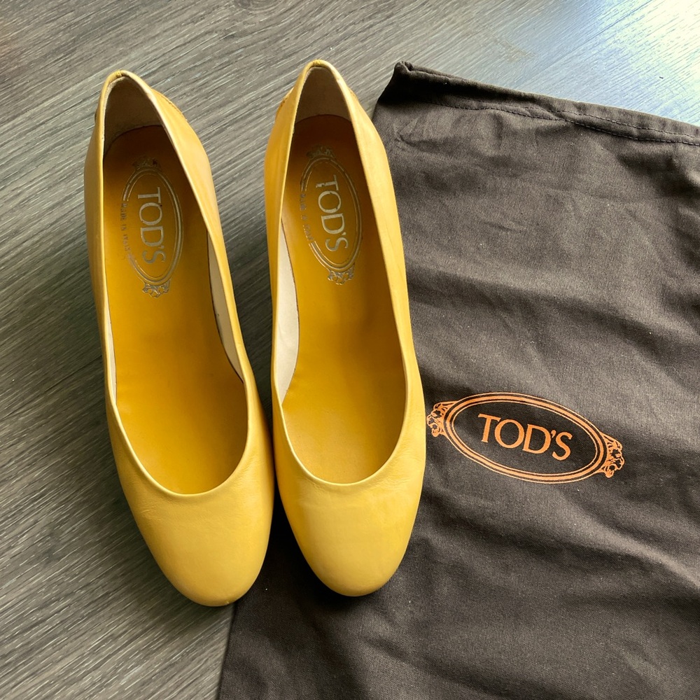 Tod’s Leather Pumps